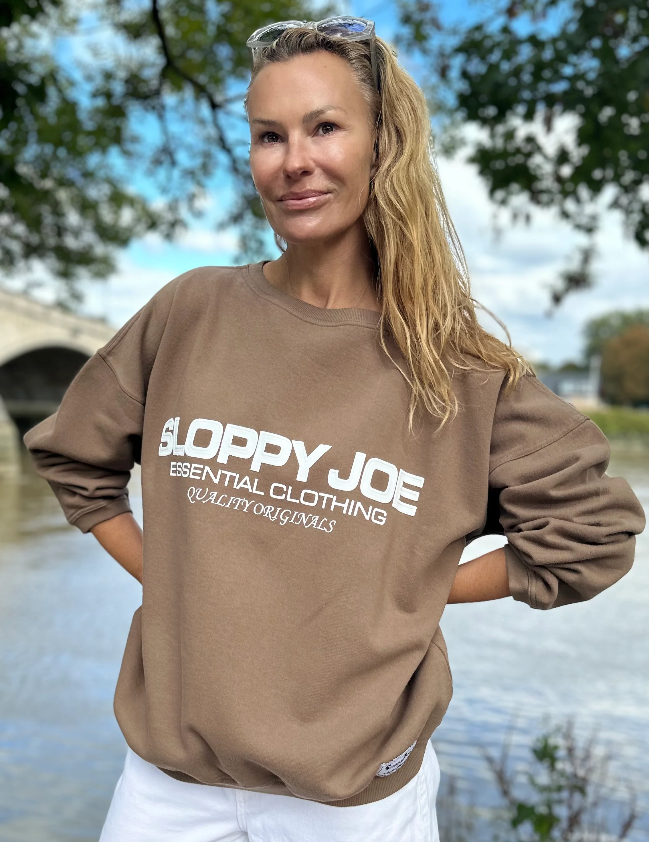 05 CLASSIC SQUARE SWEATSHIRT - Chocolate