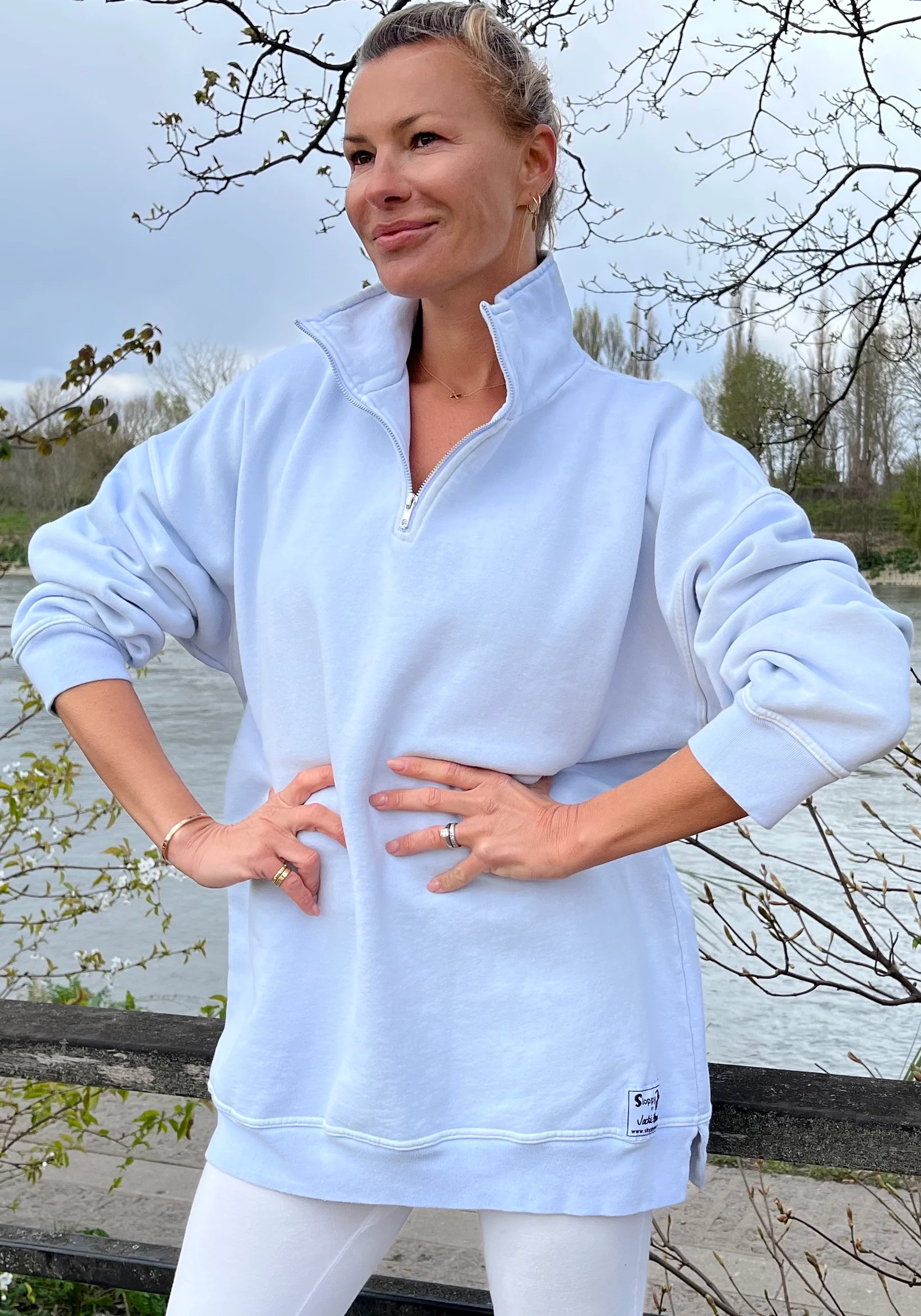 DIANA ZIP NECK - Powder Blue